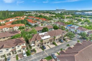 21105 NW 14th Pl Apt 138, Miami Gardens, FL 33169, Sold 10/09/24