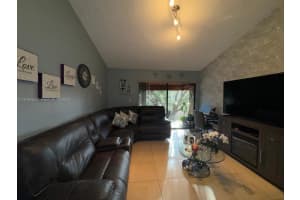15550 SW 80th St, Miami, FL 33193, Sold 09/18/24