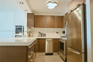 401 Ocean Dr, Miami Beach, FL 33139, Sold 09/19/24