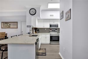 11770 St Andrews Place APT 302, Wellington, FL 33414, Sold 10/15/24