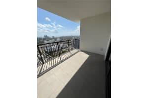 999 NE 1st Ave, Miami, FL 33132, Sold 11/25/24