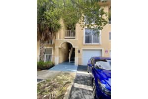 9909 Westwood Dr Unit 13-1, Tamarac, FL 33321, Sold 09/11/24