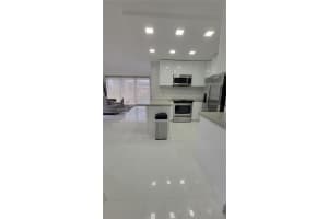 9500 W Bay Harbor Dr, Bay Harbor Islands, FL 33154, Sold 01/23/25