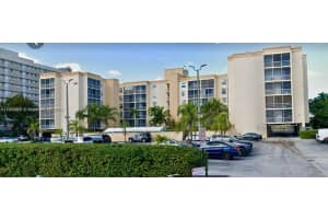 2935 NE 163rd St APT 5C, North Miami Beach, FL 33160, - MLS#A11615861