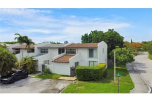 11331 SW 71st St, Miami, FL 33173, Sold 11/12/24
