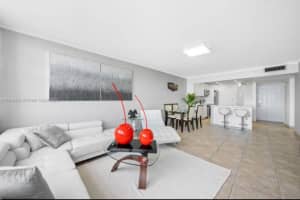 1301 NE Miami Gardens Dr #922w, Miami, FL 33179, Sold 10/01/24