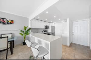 1301 NE Miami Gardens Dr #922w, Miami, FL 33179, Sold 10/01/24