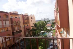 460 E 23rd St APT 403, Hialeah, FL 33013, Sold 10/21/24