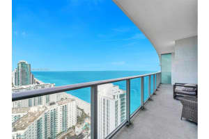 4111 S Ocean Dr, Hollywood, FL 33019, Sold 07/24/24