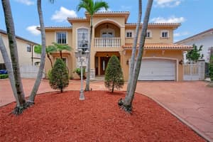 8946 NW 176th Ln, Hialeah, FL 33018, Sold 10/31/24