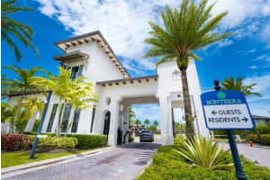 9222 W 33rd Ln #9222, Hialeah, FL 33018, Sold 11/18/24