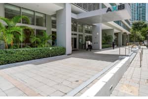 79 SW 12th St, Miami, FL 33130, Sold 09/16/24