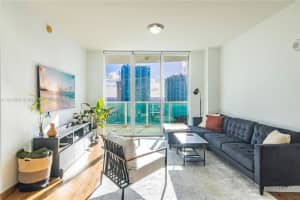 31 SE 5th St APT 3617, Miami, FL 33131, Sold 11/20/24