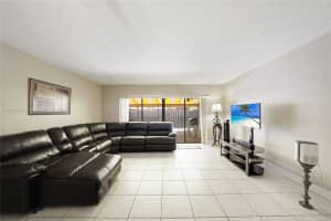 16411 Fox Den Ct, Miami Lakes, FL 33014, Sold 08/26/24