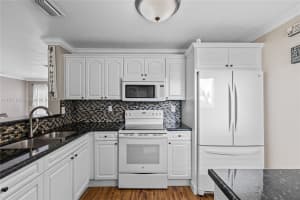 4736 NW 114th Ave UNIT 203, Doral, FL 33178, Sold 09/23/24