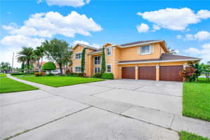 19930 NW 8th St, Pembroke Pines, FL 33029, Sold 08/29/24