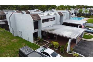 6510 Kendale Lakes Dr, Miami, FL 33183, Sold 10/01/24