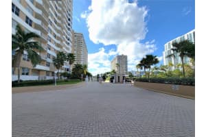 1980 S Ocean Dr APT 2C, Hallandale Beach, FL 33009, - MLS#A11617211