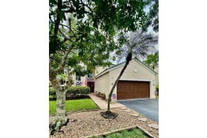 124 W Bayridge Dr, Weston, FL 33326, Sold 11/07/24
