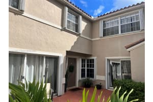 11046 Longboat Dr, Hollywood, FL 33026, Sold 07/31/24