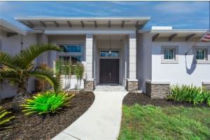 1958 SE Gaskins Cir, Port St. Lucie, FL 34952, Sold 10/11/24