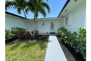 208 NW 19th St, Homestead, FL 33030, Sold 09/19/24