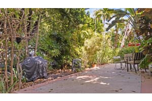 1351 Meridian Ave APT 3, Miami Beach, FL 33139, Sold 12/23/24