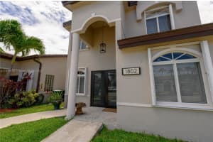 18754 NW 84th Ave, Hialeah, FL 33015, Sold 09/16/24