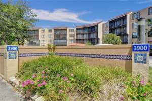 3900 N Hills Dr, Hollywood, FL 33021, Sold 09/30/24