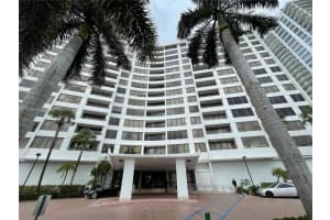 3505 S Ocean Dr 310, Hollywood