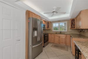 9310 Sunrise Lakes Blvd, Sunrise, FL 33322, Sold 09/13/24