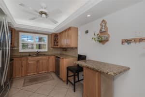 9310 Sunrise Lakes Blvd, Sunrise, FL 33322, Sold 09/13/24