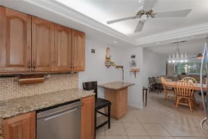 9310 Sunrise Lakes Blvd, Sunrise, FL 33322, Sold 09/13/24