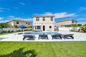 948 NE 191st St, Miami, FL 33179, Sold 12/03/24