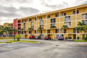 9250 Fontainebleau Blvd, Miami, FL 33172, Sold 08/09/24