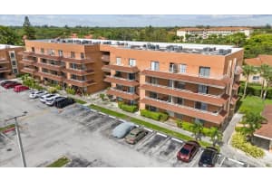 17530 NW 68th Ave APT C2003, Hialeah, FL 33015, Sold 11/22/24
