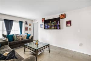 7090 NW 179th St APT 104, Hialeah, FL 33015, Sold 05/15/25