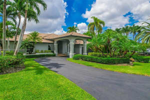 12472 SW 76th St, Miami, FL 33183, Sold 09/17/24