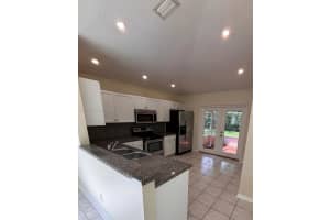 20802 NW 1st St, Pembroke Pines, FL 33029, Sold 09/04/24
