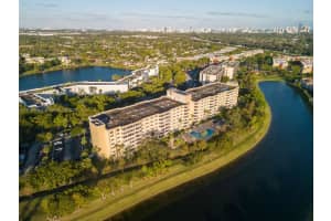 800 NE 195th St, Miami, FL 33179, Sold 09/10/24
