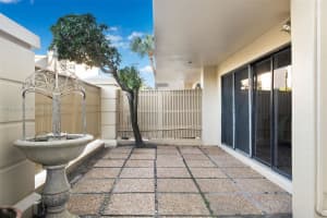 800 NE 195th St, Miami, FL 33179, Sold 09/10/24