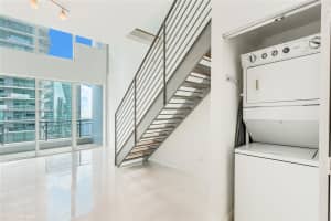 60 SW 13th St Apt 2004, Miami, FL 33130, Sold 05/29/25
