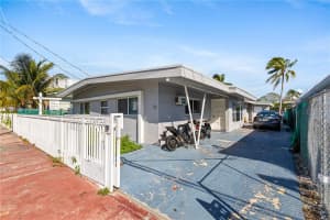 8221 Crespi Blvd, Miami Beach, FL 33141, - MLS#A11619556