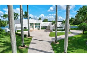 2940 Surrey Ln, Weston, FL 33331, Sold 02/14/25