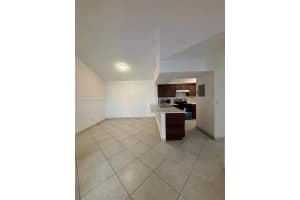 18860 NW 57th Ave APT 307, Hialeah, FL 33015, Sold 10/22/24
