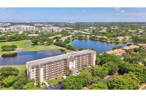 3300 W Rolling Hills Cir APT 503, Davie, FL 33328, Sold 12/19/24
