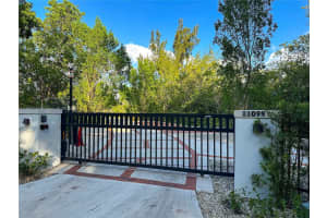 11099 Marin St Coral Gables, FL 33156 Sold 05/09/25