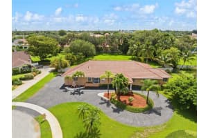 13800 Chatham Pl, Davie, FL 33325, Sold 09/26/24