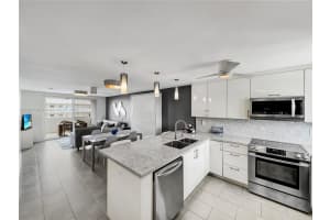 1331 Lincoln Rd APT 803, Miami Beach, FL 33139, Sold 10/28/24