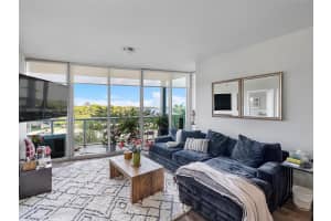 888 Biscayne Blvd APT 309, Miami, FL 33132, - MLS#A11620309